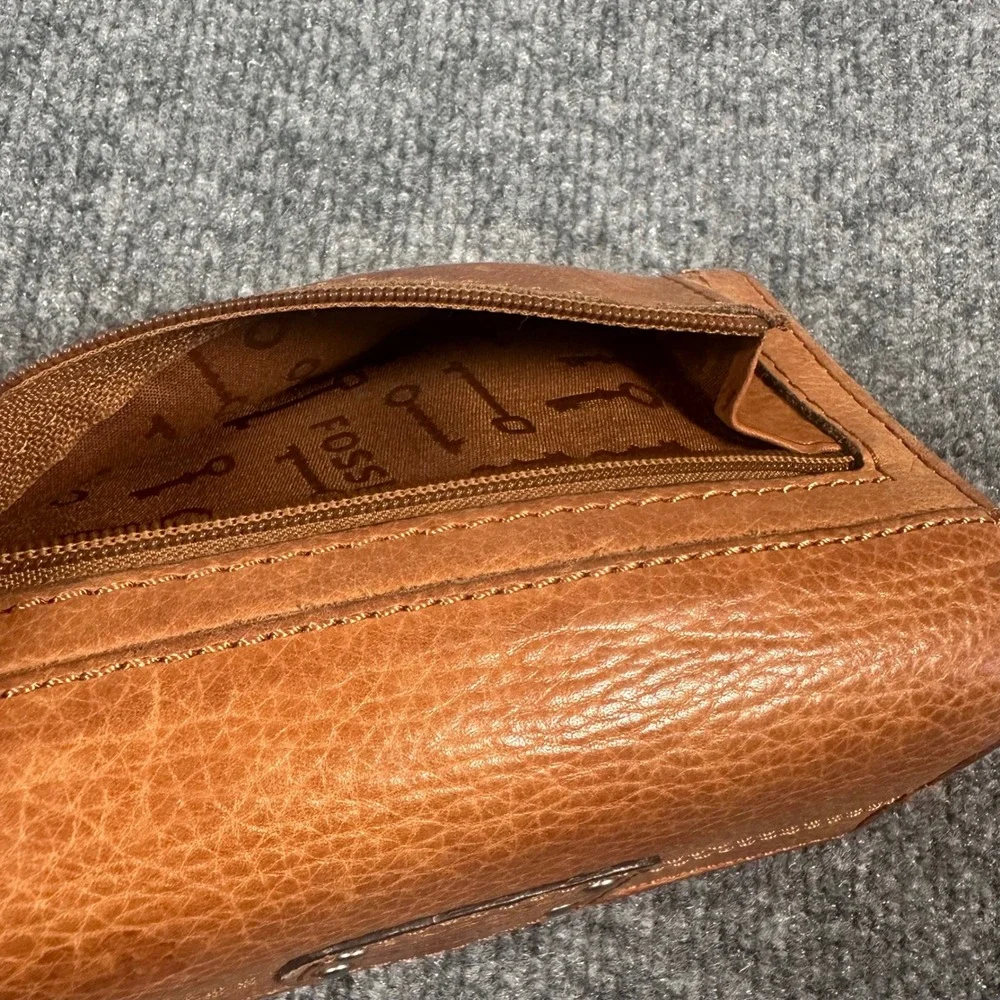 Fossil Long Live Vintage Brown Leather Trifold Wallet Organizer